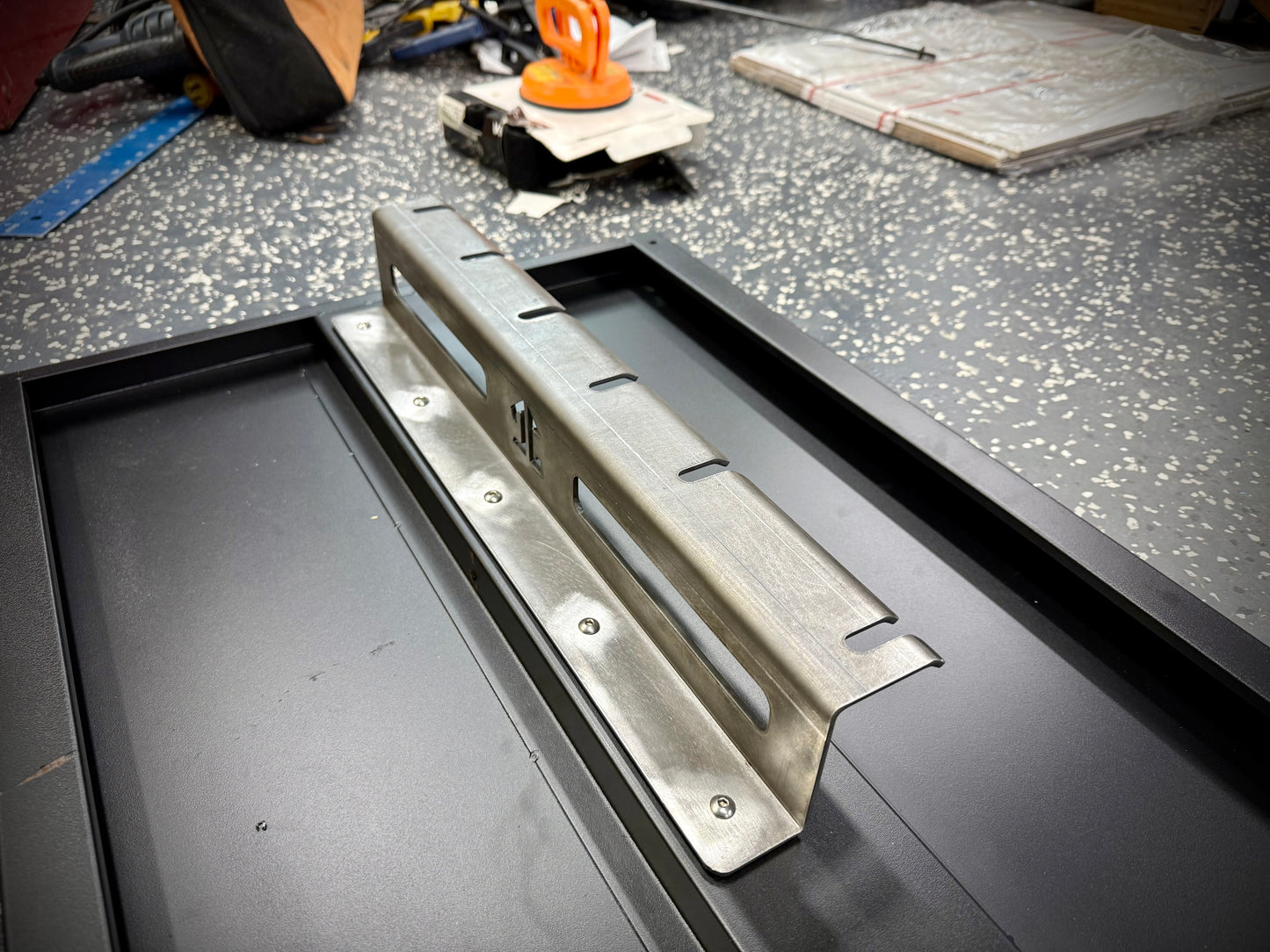 Pneumatic Finish Nailer Organizer