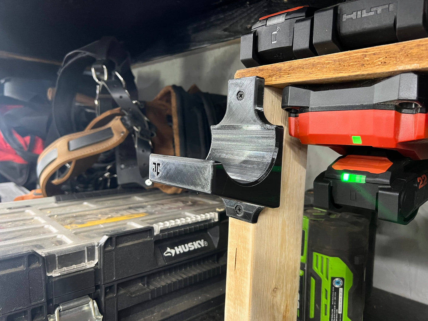 reliable jbl speaker mount