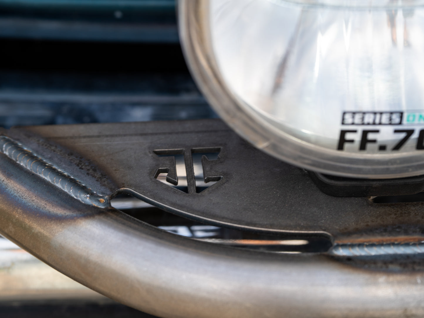 OBS Ford F-Series Light Bar Mount
