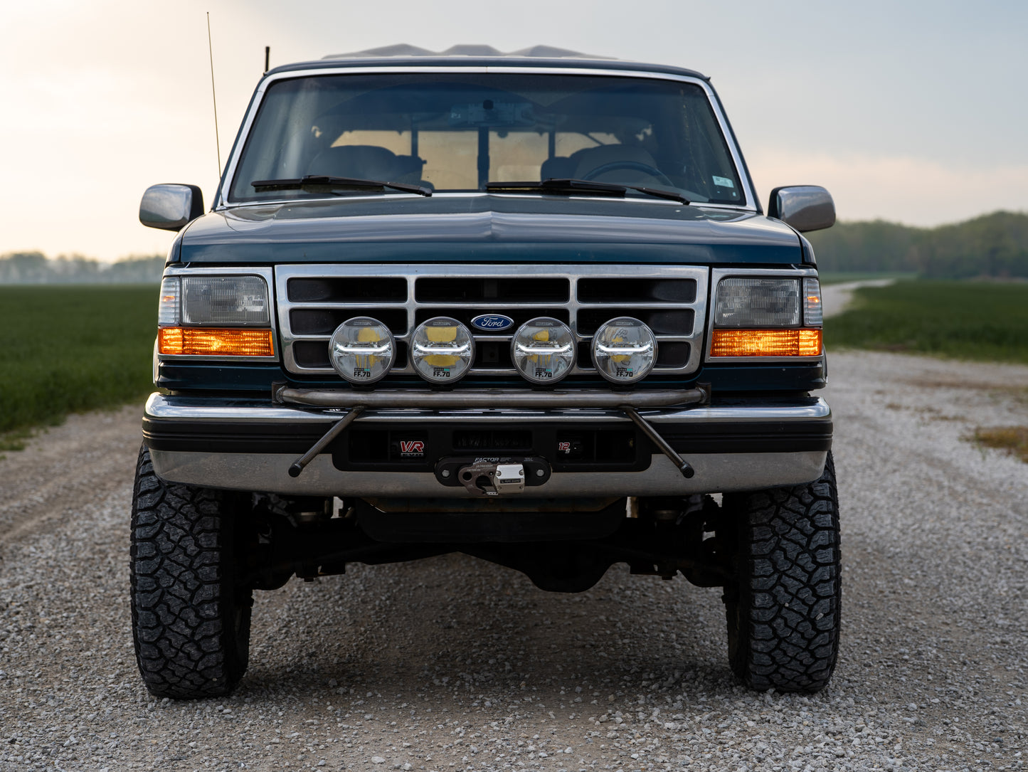 OBS Ford F-Series Light Bar Mount