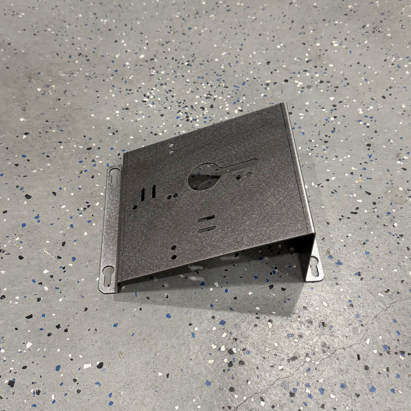 Milwaukee M18 M12 Rapid Battery Charger Wall Mount Plate 20°