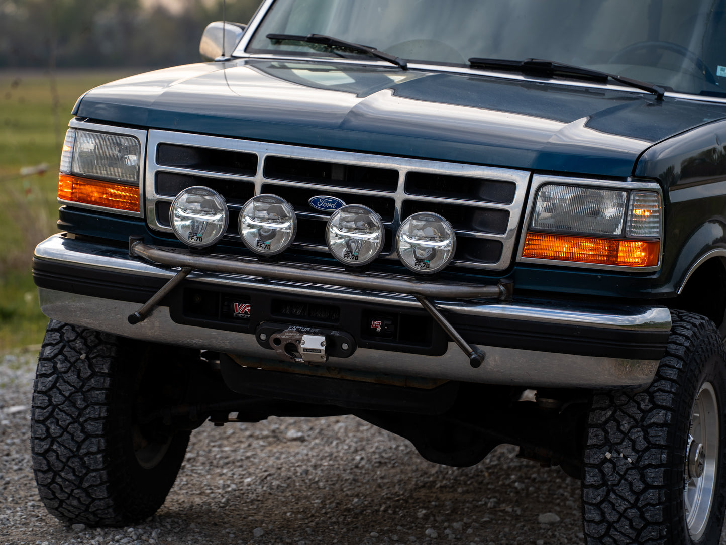 OBS Ford F-Series Light Bar Mount