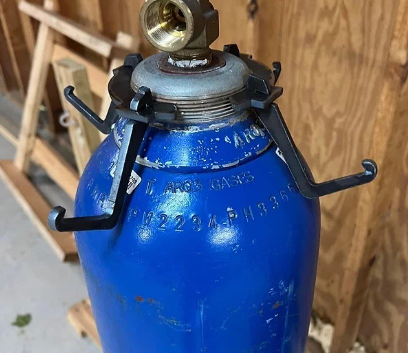 shop welding bottle hook