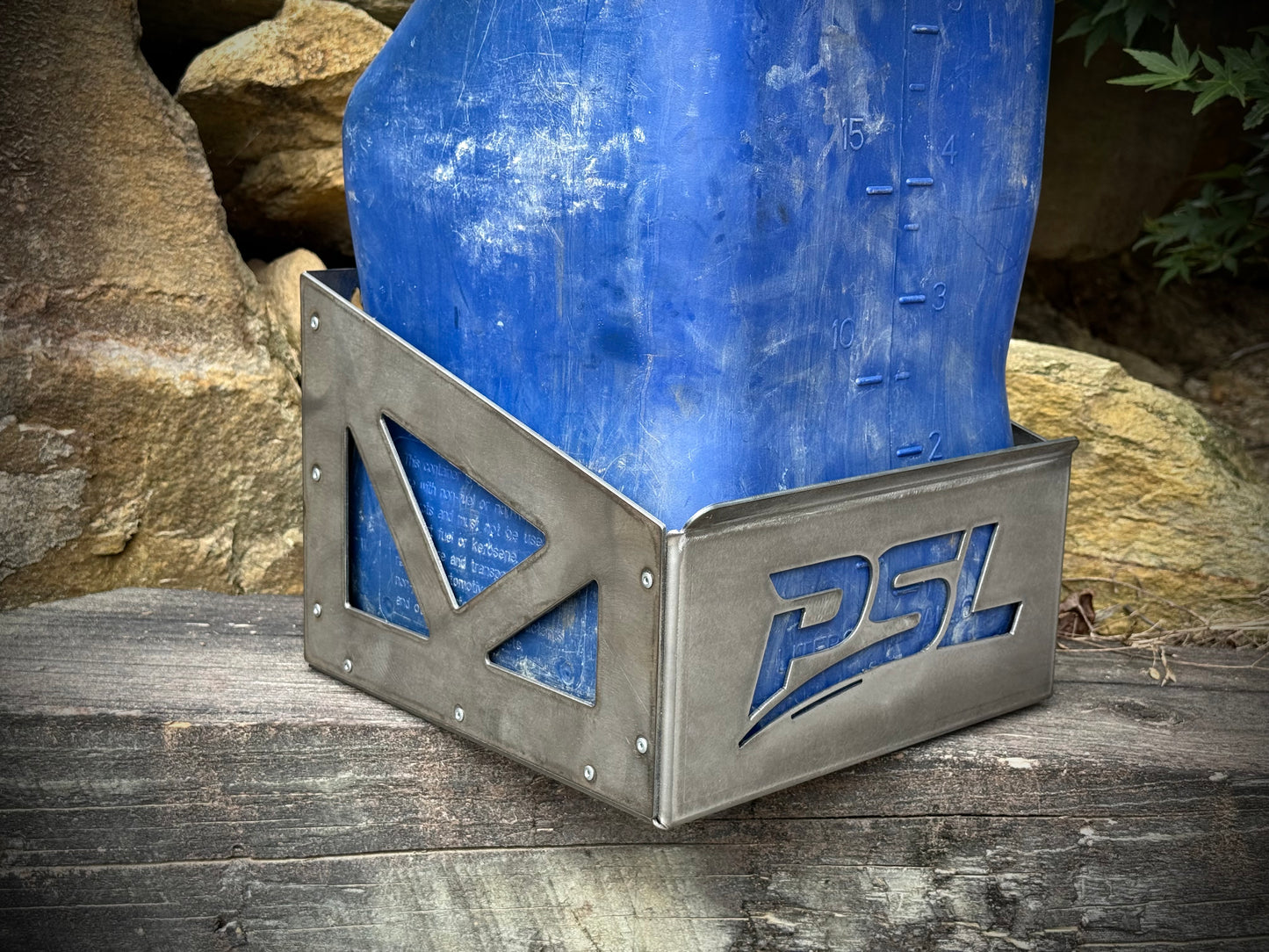 VP Racing Gas Can Mount