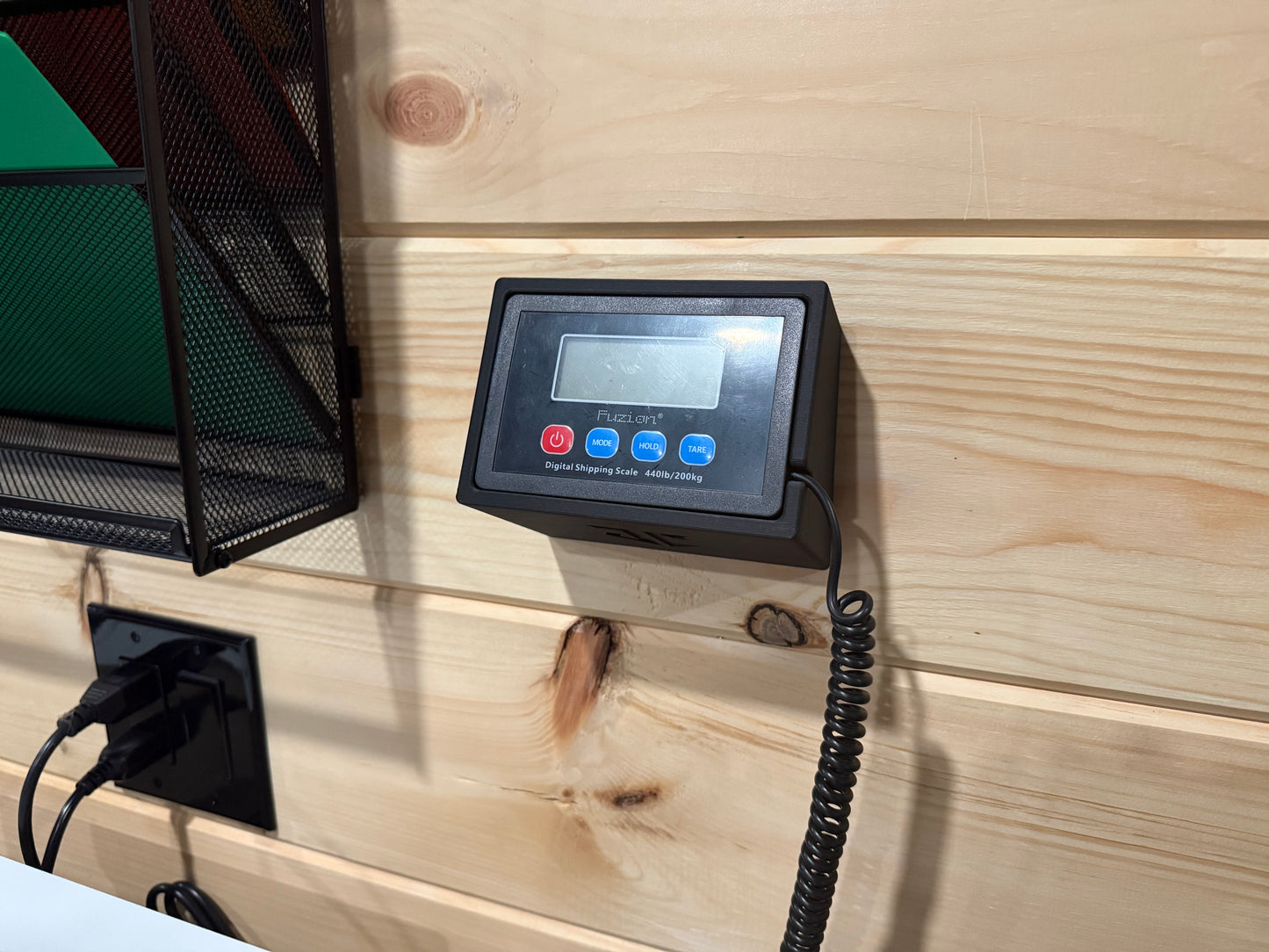 Fuzion Shipping Scale Screen Mount