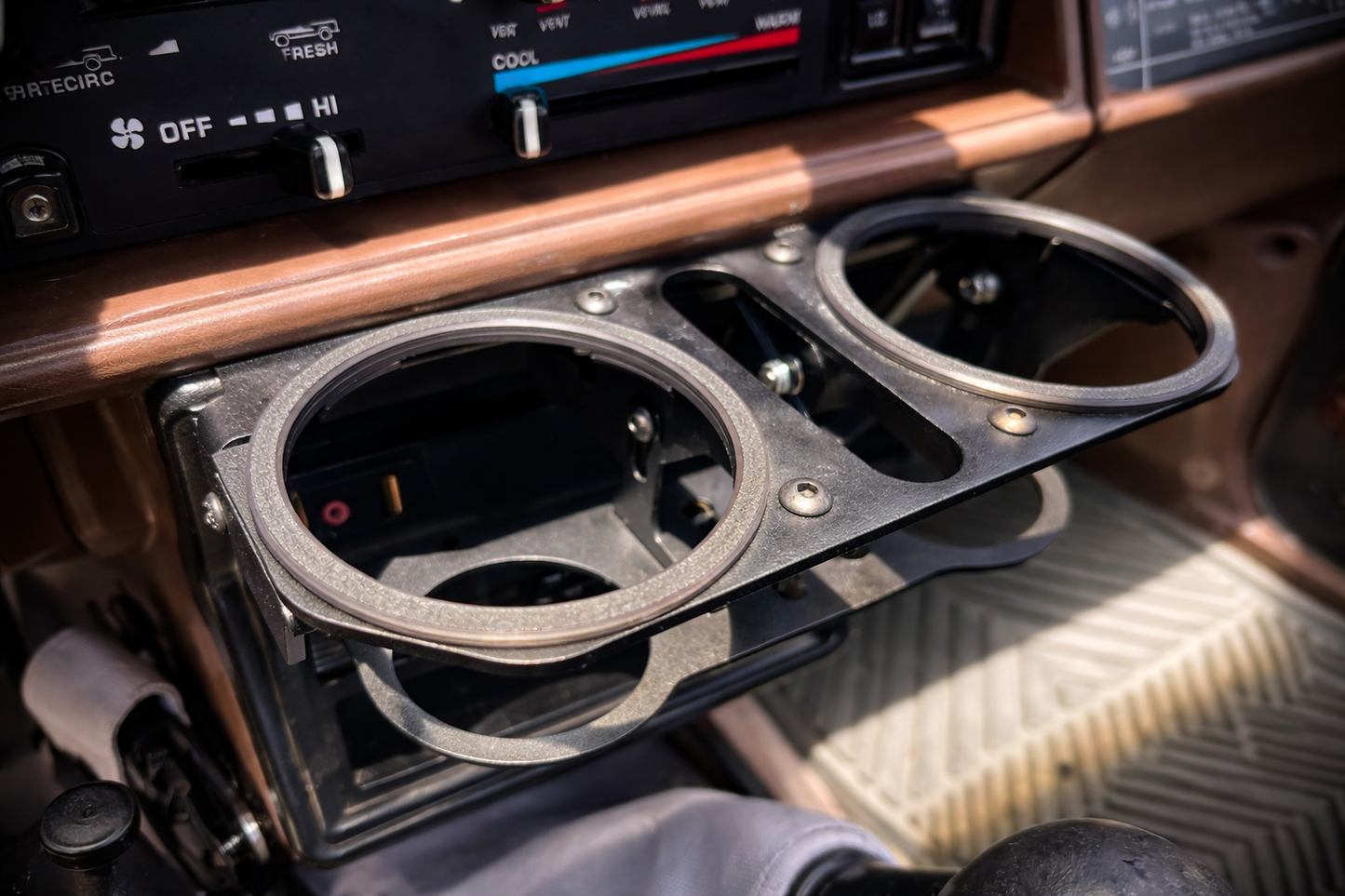 84-88 Toyota Pickup/4Runner Double Cup Holder