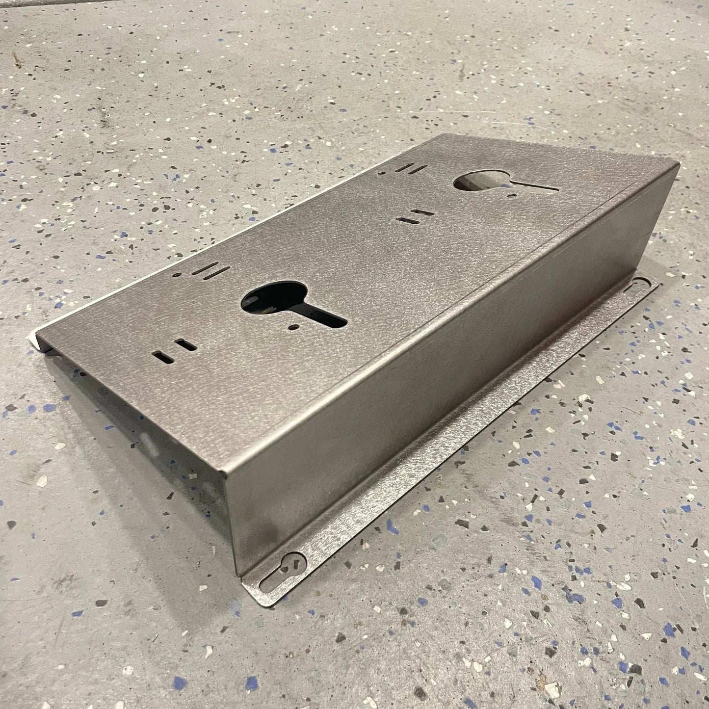 Rapid battery charger wall mount plate 20 degree angle