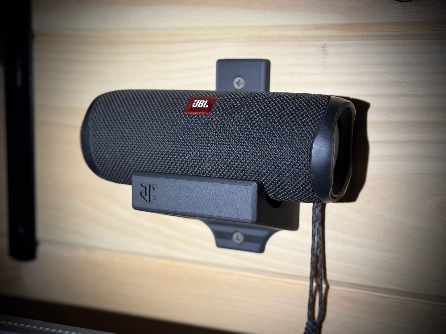 JBL Flip 5 Wall Mount