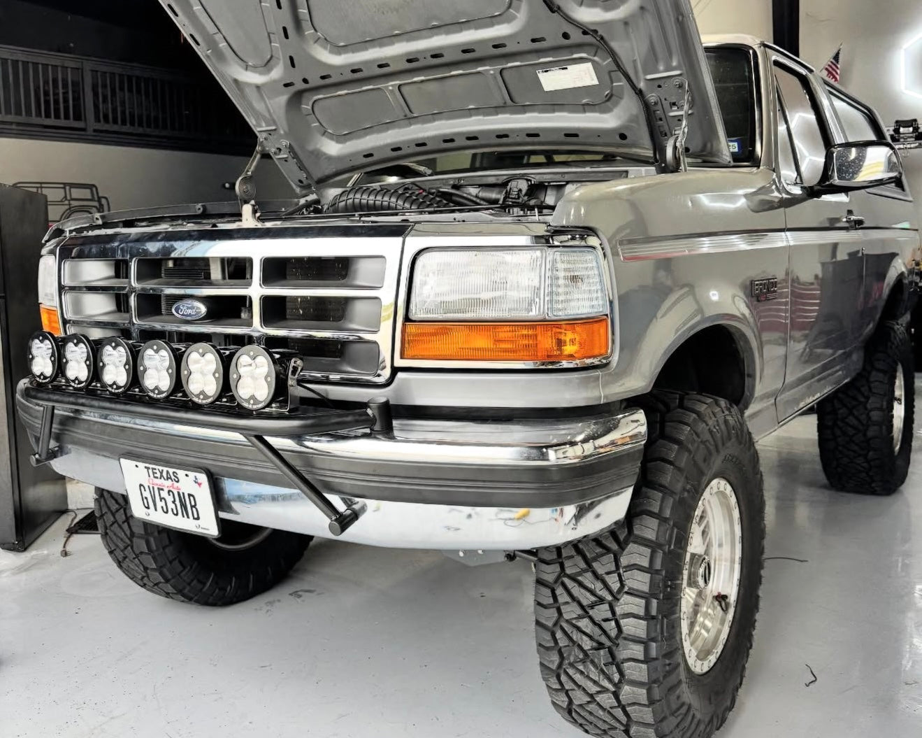 OBS Ford F-Series Light Bar Mount