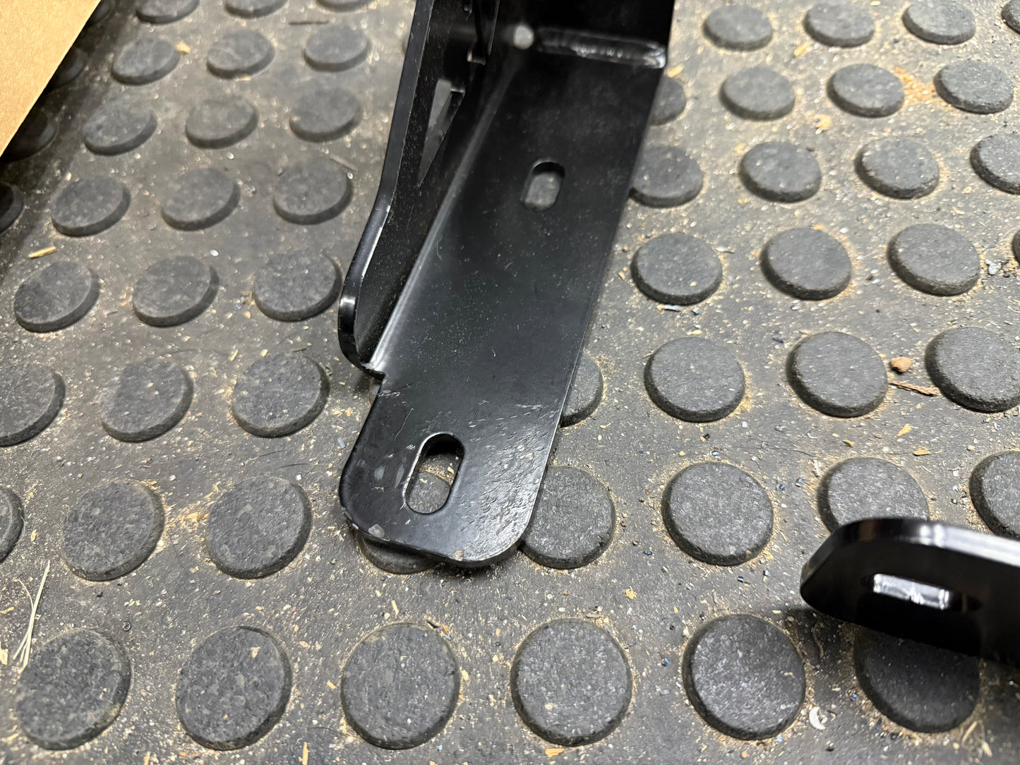 BLEMISH 80-97 F-Series Bed Stiffeners/Bed Tie Downs