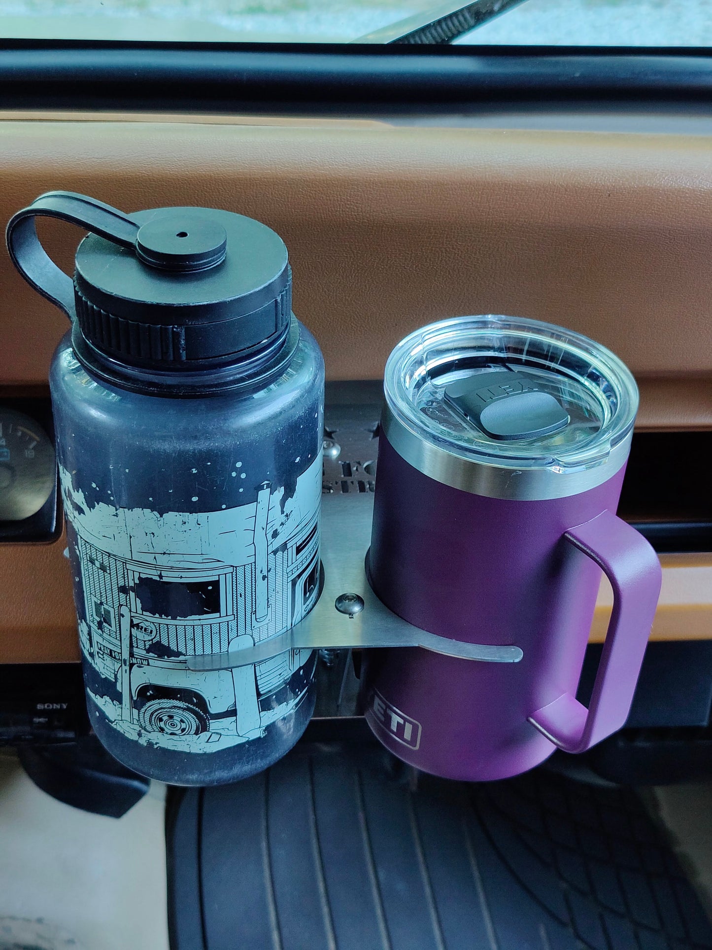 Double Cup Holder for Jeep Wrangler YJ
