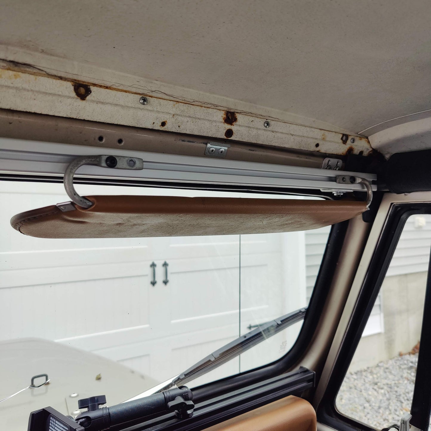 Windshield Accessory Mount for Jeep Wrangler YJ