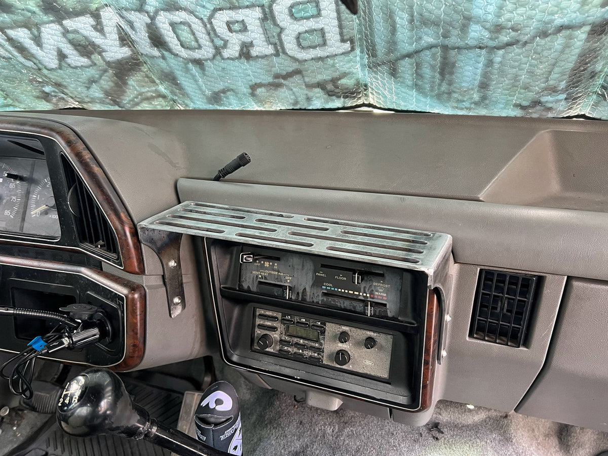 Ford Rear Accessory Slot 87-91 Bricknose Ford F-150 Bronco Dash Accessory Mount – JC Customs