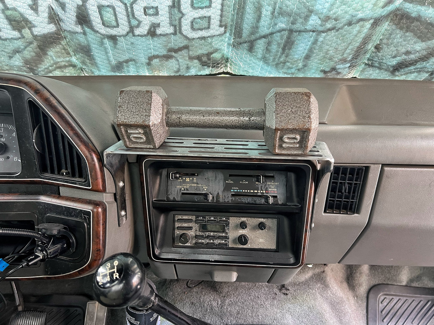 87-91 Bricknose Ford F-150/Bronco Dash Accessory Mount