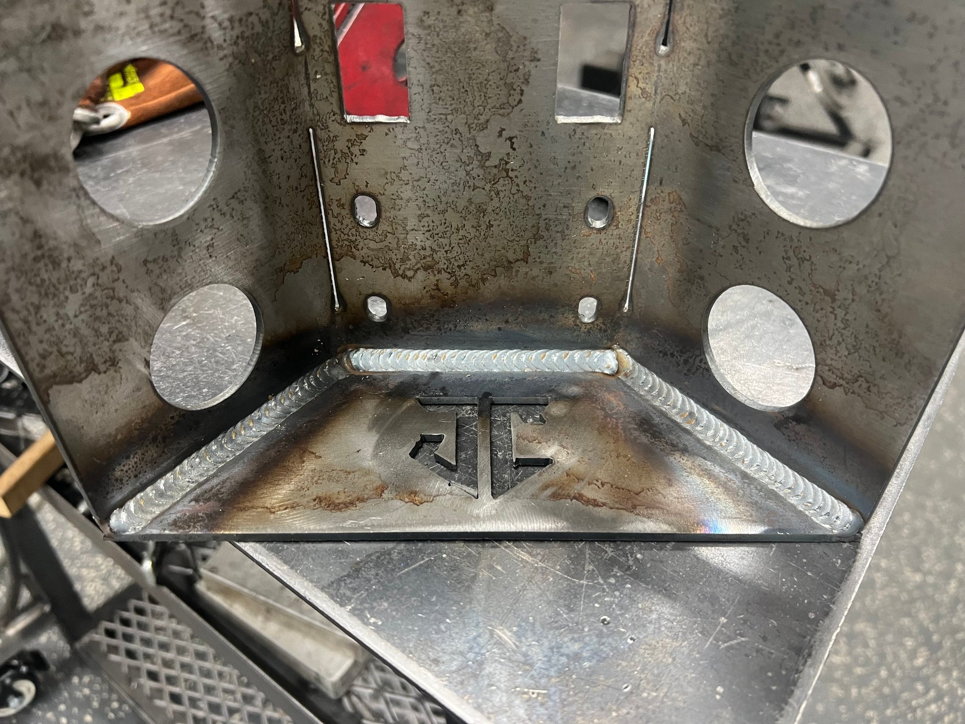5lb Propane Tank Mount BLEMISH – JC Customs Metal Fab