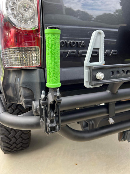 swing arm latch