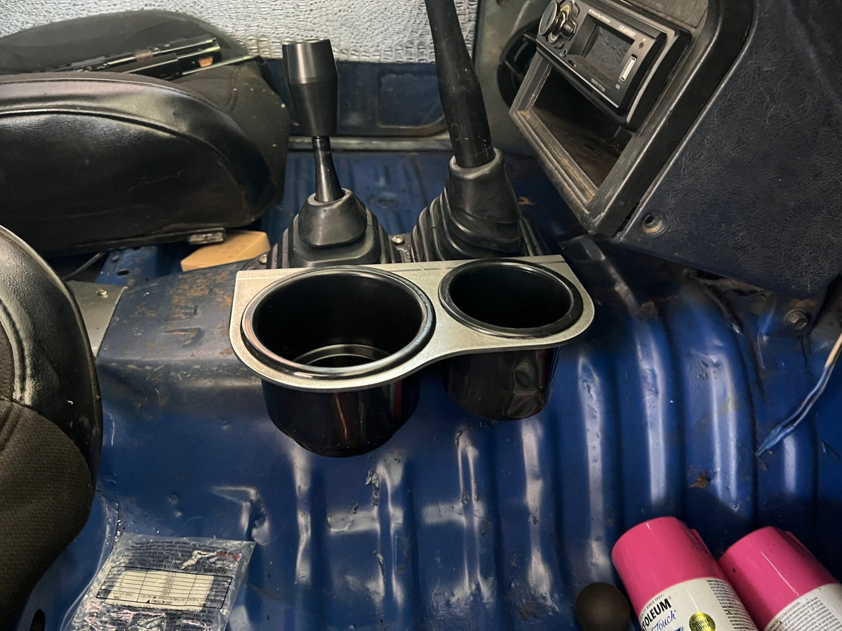 Toyota Pickup Shifter Mounted Cup Holders – JC Customs