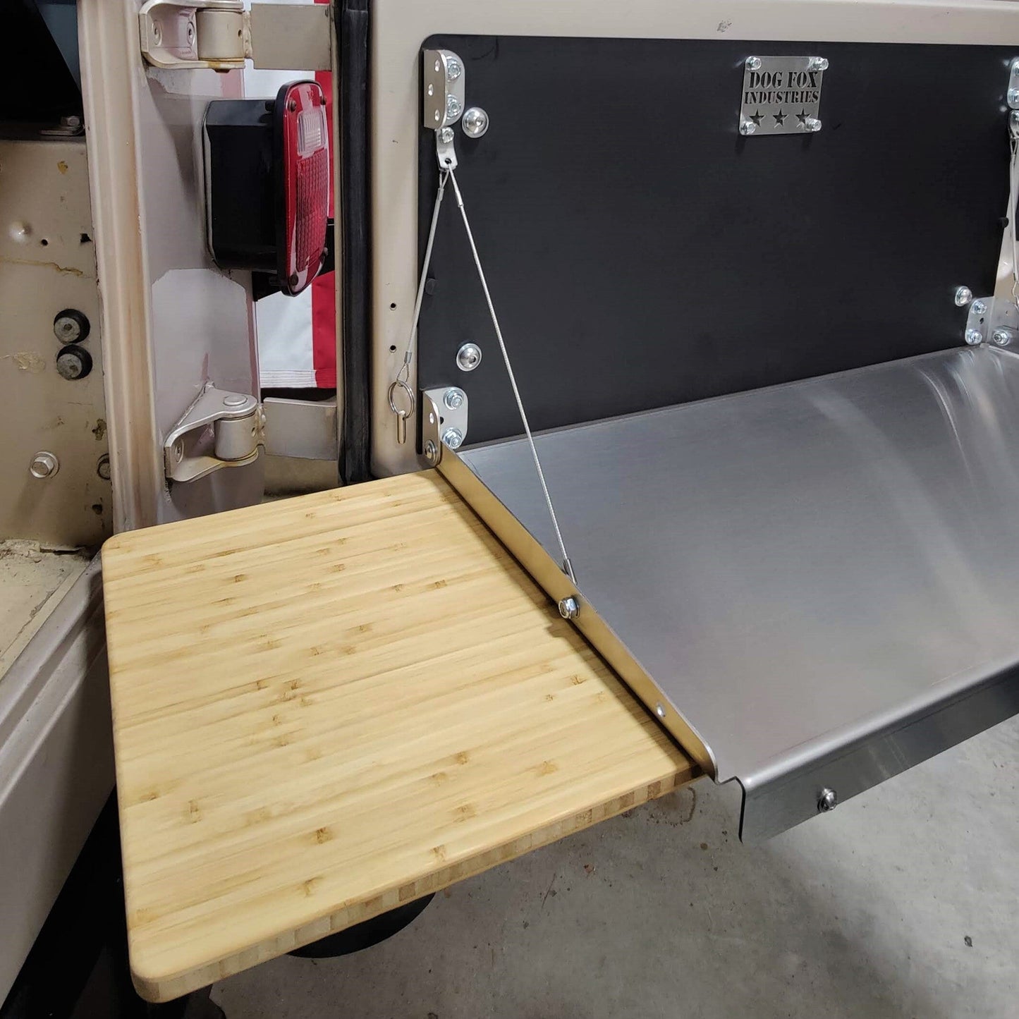 Tailgate Table for Jeep Wrangler YJ (FREE SHIPPING)
