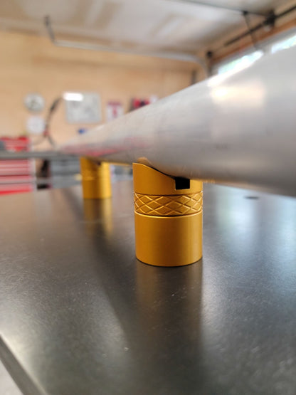 Magnetic v-block